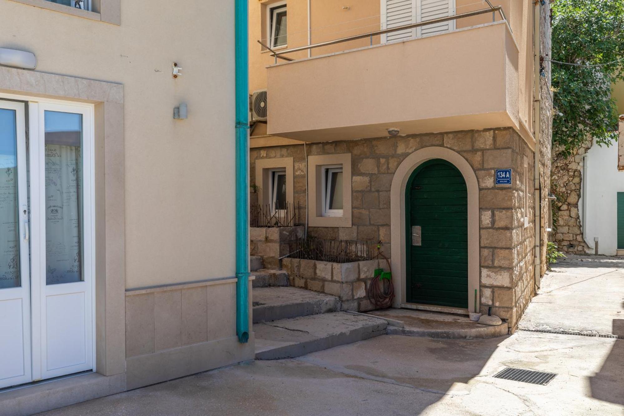 Apartments By The Sea Drasnice, Makarska - 6697 Exterior foto